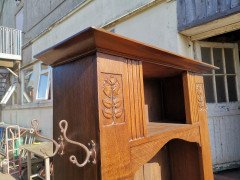 Shapland & Petter, Style of M. H. Baillie Scott, an Arts & Crafts Oak Hall Cupboard - Thumbnail 5