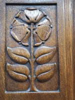 Shapland & Petter, Style of M. H. Baillie Scott, an Arts & Crafts Oak Hall Cupboard - Thumbnail 8