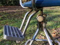 Mid- Century Modern Chrome Rotating & Extending Child's Hairdressing Armchair - Thumbnail 7