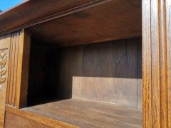 Shapland & Petter, Style of M. H. Baillie Scott, an Arts & Crafts Oak Hall Cupboard - Thumbnail 9