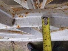 4 Victorian Cast Iron Circular Swivel Windows with Segmented Triangular Design - Thumbnail 17