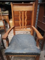 Wylie & Lochhead a Set of Five Scottish Arts & Crafts Oak Dining Chairs '4 + 1' - Thumbnail 3