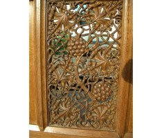 Arts & Crafts Oak Server Altar Table with a Finely Carved Centre Panel of Vines - Thumbnail 4