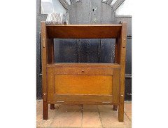 English Arts & Crafts Oak Bookcase with Upper Angled Book Trough - Thumbnail 2