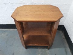 Heals, An English Arts & Crafts Oak Side Table with Three Tiers & Canted Corners - Thumbnail 2