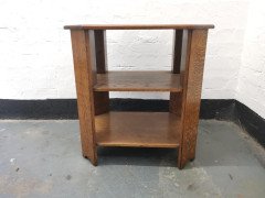 Heals, An English Arts & Crafts Oak Side Table with Three Tiers & Canted Corners - Thumbnail 5