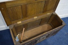 Arts & Crafts Oak Blanket Chest Carved with King Neptune King Fish of the Sea - Thumbnail 6