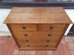Harris Lebus an Arts & Crafts Oak Chest of Drawers with Brass Ring Pull Handles - Thumbnail 5