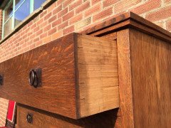 Heals attri, A Tall Arts & Crafts Oak Chest of Drawers with Steel Handles - Thumbnail 3