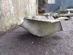 Willy Guhl for Eternit Large Handkerchief Elephant Ear Planter with Loss to Edge - Thumbnail 10