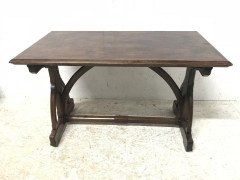 AWN Pugin Attributed Gillows Lancaster. A Gothic Revival Walnut Library Table. - Thumbnail 2
