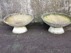 Willy Guhl for Eternit, Mint Pair of Mid- Century Modern Concrete Garden Planters - Thumbnail 2