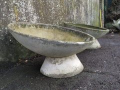 Willy Guhl for Eternit, Mint Pair of Mid- Century Modern Concrete Garden Planters - Thumbnail 5