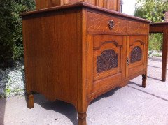 George Walton Style of a Small Arts & Crafts Oak Sideboard with Floral Carvings - Thumbnail 5