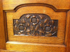 George Walton Style of a Small Arts & Crafts Oak Sideboard with Floral Carvings - Thumbnail 6