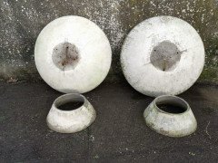 Willy Guhl for Eternit, Mint Pair of Mid- Century Modern Concrete Garden Planters - Thumbnail 15