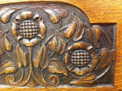 George Walton Style of a Small Arts & Crafts Oak Sideboard with Floral Carvings - Thumbnail 7