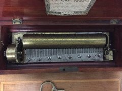 Nicole Freres. Mystique De Genève. a Wonderful Music Box with Six Calming Tunes. - Thumbnail 4