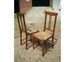 Wylie & Lochhead, a Pair of Glasgow School Oak Arts & Crafts Bedroom Chairs - Thumbnail 2