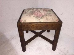 Gordon Russell, an Arts & Crafts Cotswold Oak Stool with Carved Cross Stretcher - Thumbnail 4