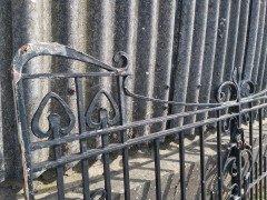 Pair of Arts & Crafts Hand Forged Iron Gates with Sweeping Top Rails - Thumbnail 9