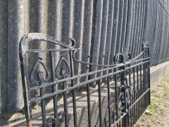 Pair of Arts & Crafts Hand Forged Iron Gates with Sweeping Top Rails - Thumbnail 10