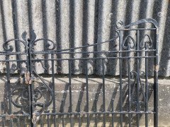 Pair of Arts & Crafts Hand Forged Iron Gates with Sweeping Top Rails - Thumbnail 12