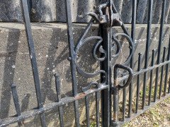 Pair of Arts & Crafts Hand Forged Iron Gates with Sweeping Top Rails - Thumbnail 16