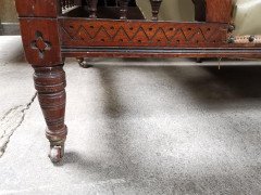 Thomas Collcutt attributed An Aesthetic Movement Walnut & Ebonized Chaise Lounge - Thumbnail 6