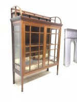 E. W. Godwin for Collinson & Lock. An Anglo-Japanese Mahogany & Satinwood Cabinet - Thumbnail 3