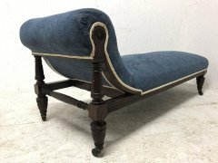 Good Quality Aesthetic Movement Mahogany Chaise Lounge Attributed to Morris & Co - Thumbnail 4