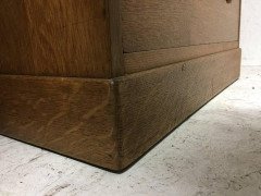 Ambrose Heal. a Super Quality Pair of Petite Cotswold Oak Chests of Drawers - Thumbnail 2