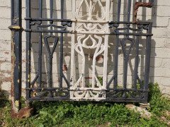 Arts & Crafts Cast Iron Gate with Its Original Side Post All with Floral Details - Thumbnail 12