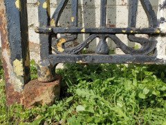 Arts & Crafts Cast Iron Gate with Its Original Side Post All with Floral Details - Thumbnail 16