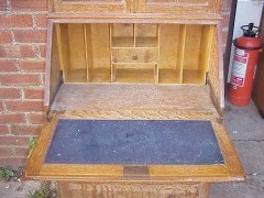 Heals. A Limed Oak Bureau Bookcase of Slim Proportions on Sledge Style Feet. - Thumbnail 4