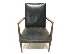 Finn Juhl, attributed. Scandinavian Teak Armchair with a Sculptural Design - Thumbnail 4