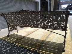 Coalbrookdale Aesthetic Movement Cast Iron Garden Bench, circa 1866 - Thumbnail 5