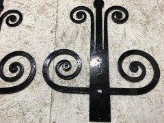 Good Pair of Gothic Revival Cast Iron Hinges - Thumbnail 2