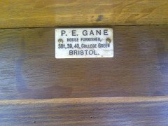 An Arts and Crafts Glasgow Style Oak Sideboard Attributed to G. M. Ellwood - Thumbnail 10