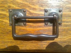 G. M. Ellwood, attributed. An Arts & Crafts Glasgow-Style Oak Sideboard - Thumbnail 9