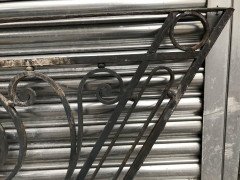 Arts & Crafts Style Decorative Cast Iron Angular Fence or Staircase Bannister - Thumbnail 5