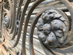 Arts & Crafts Style Decorative Cast Iron Angular Fence or Staircase Bannister - Thumbnail 7