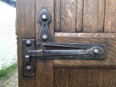 Arts & Crafts Oak Treble Wardrobe with Five Drawers by Liberty & Co. - Thumbnail 5