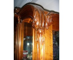 French Art Nouveau Walnut Display Cabinet - Thumbnail 5