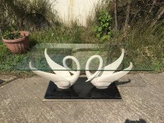 Rare Coffee Table by Maison Jansen with White Composite Swans with Glass Top - Thumbnail 2
