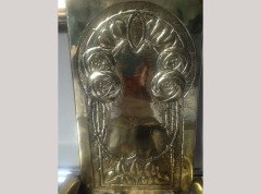 A Glasgow School Brass Candle Sconce With Stylised Glasgow Roses & Scroll Detail - Thumbnail 4