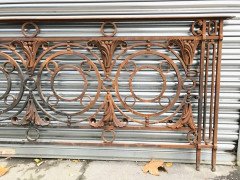 Arts & Crafts Style Victorian Decorative Cast Iron Railing or Balcony Banister - Thumbnail 4
