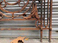 Arts & Crafts Style Victorian Decorative Cast Iron Railing or Balcony Banister - Thumbnail 6