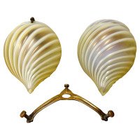 A Rare Pair of Petite Vaseline Swirl Teardrop Shades - Thumbnail 1