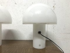 Vetri Murano, a Rare Pair of Midcentury White Opaque Glass Mushroom Lamps - Thumbnail 6